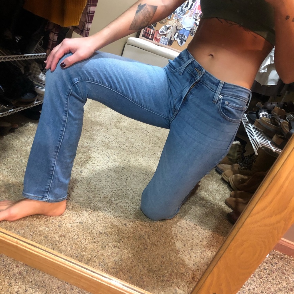 Levi’s straight leg jeans